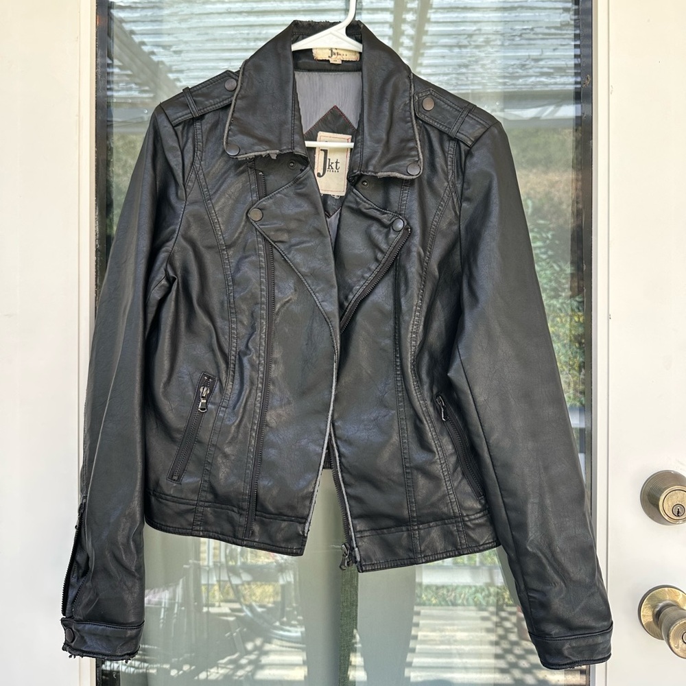 Jkt Vegan Black Leather Jacket size M